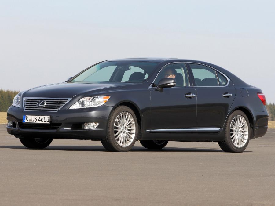  Lexus LS460 2009 года  (EU) (фото 7 из 12)